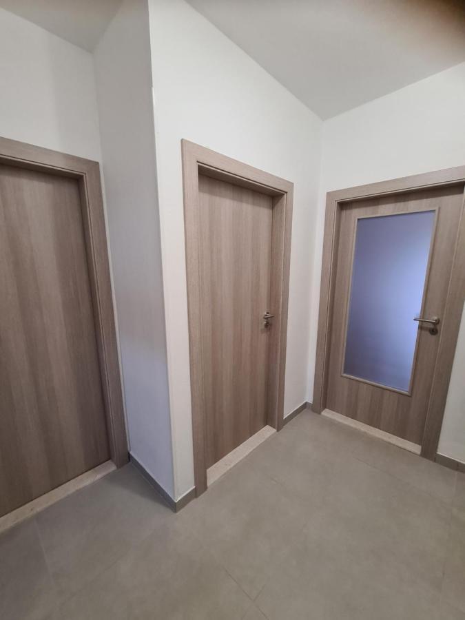 Apartmani Ivana Каштела Экстерьер фото